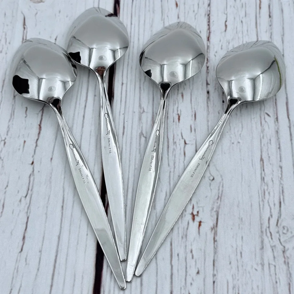 Oneida Community Venetia Stainless Oval Soup Spoons Set of 4 MCM Scalloped Edge‎